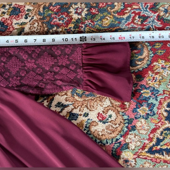 Pleione Burgundy Maroon Shift Dress Med Lace Bodice 3/4 Bell Sleeve Lined - Picture 8 of 9